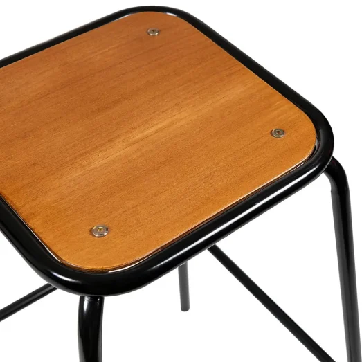 Lola-seatcloseup-black_Chairforce-3