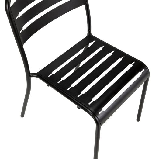 Louis-Black-SeatCloseUp-Chairforce