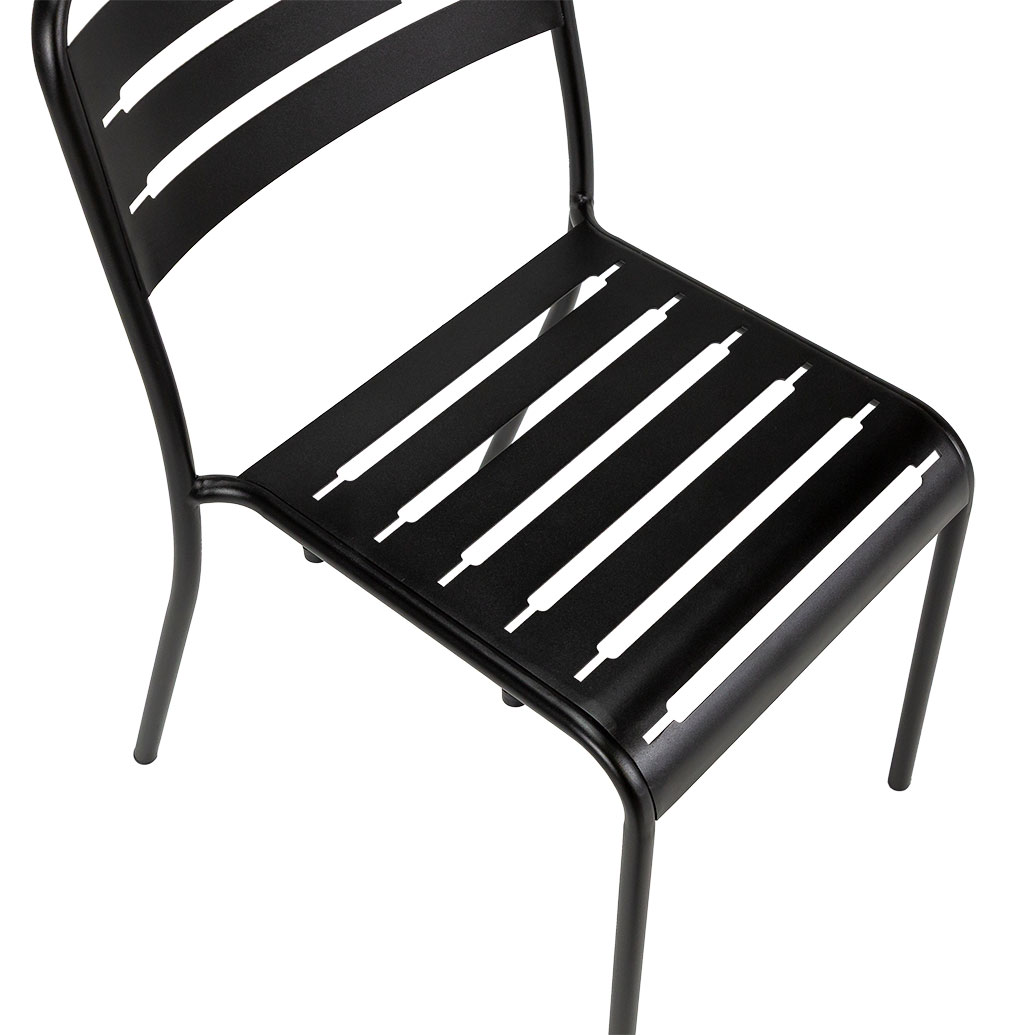 Louis-Black-SeatCloseUp-Chairforce